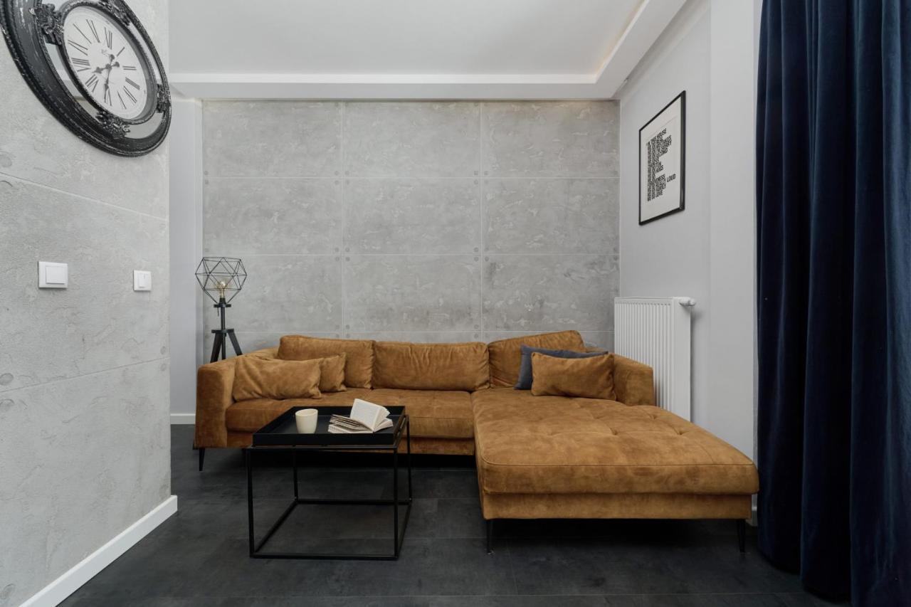 Stylish Kosciuszki Apartaments Near The Market Square With Free Garage Wroclaw By Noclegi Renters Dış mekan fotoğraf