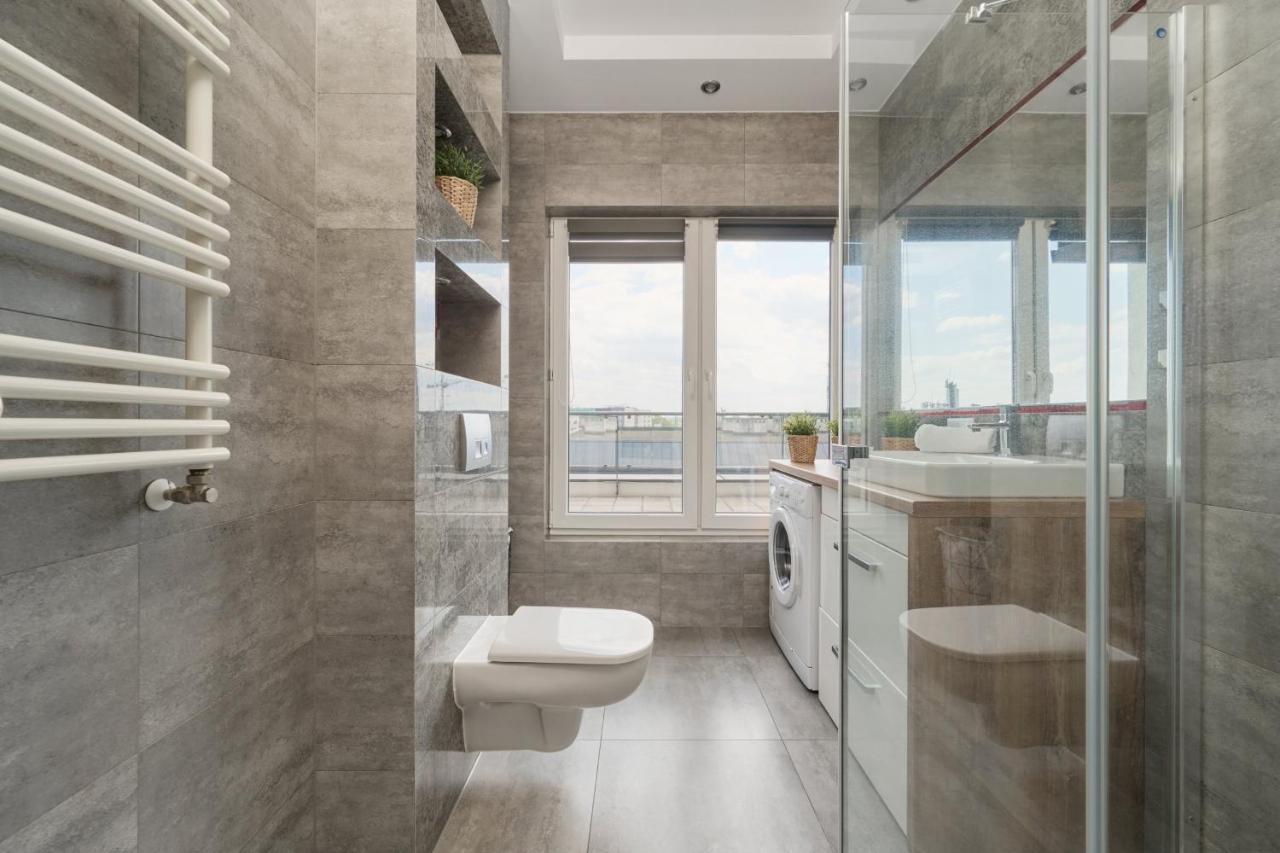 Stylish Kosciuszki Apartaments Near The Market Square With Free Garage Wroclaw By Noclegi Renters Dış mekan fotoğraf