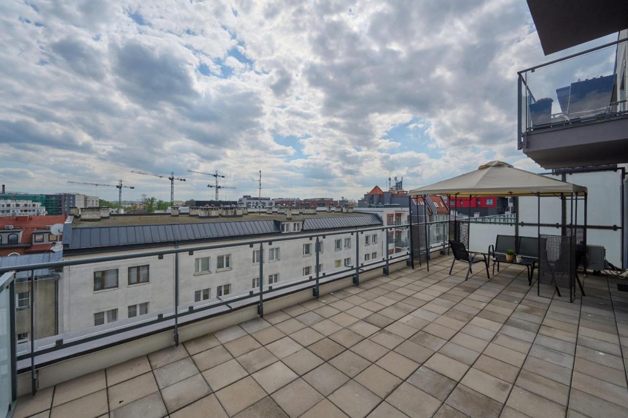 Stylish Kosciuszki Apartaments Near The Market Square With Free Garage Wroclaw By Noclegi Renters Dış mekan fotoğraf