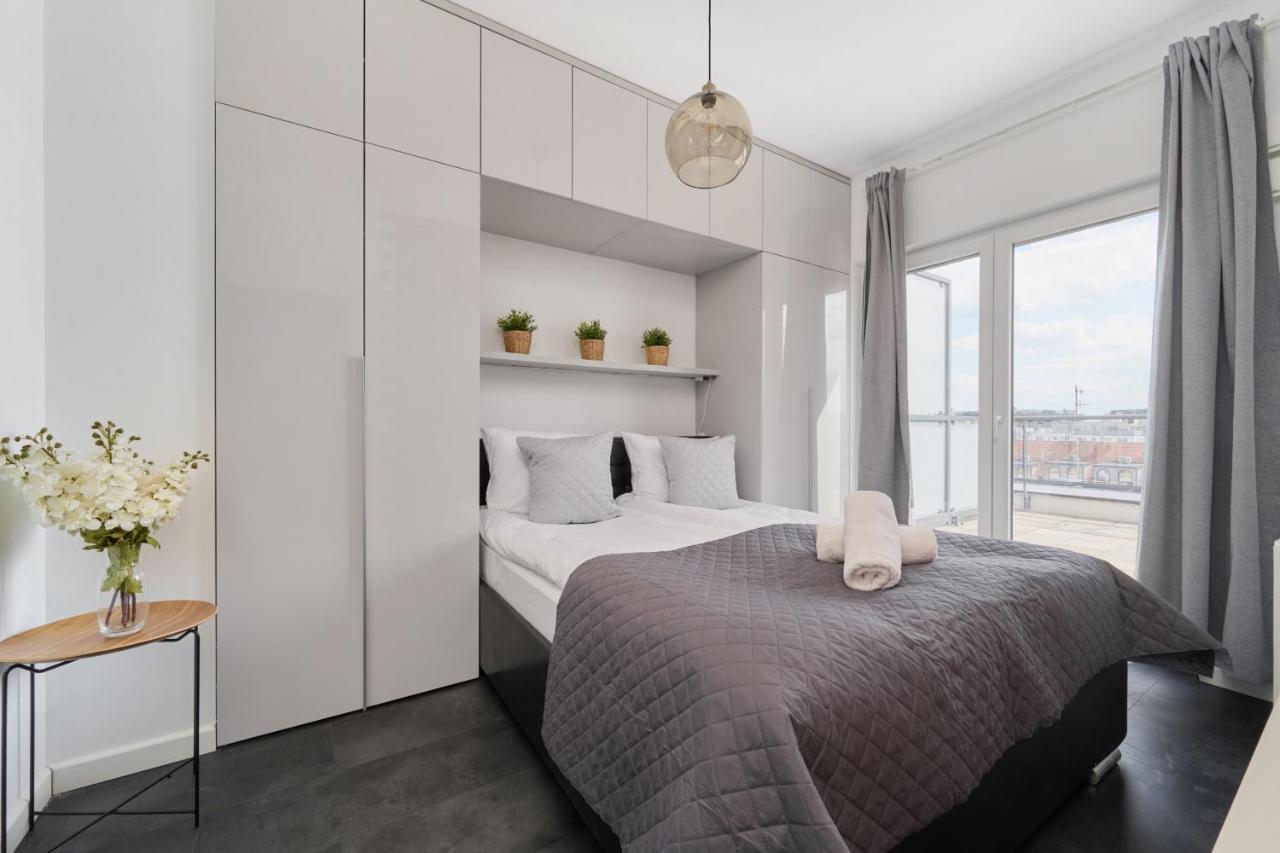 Stylish Kosciuszki Apartaments Near The Market Square With Free Garage Wroclaw By Noclegi Renters Dış mekan fotoğraf