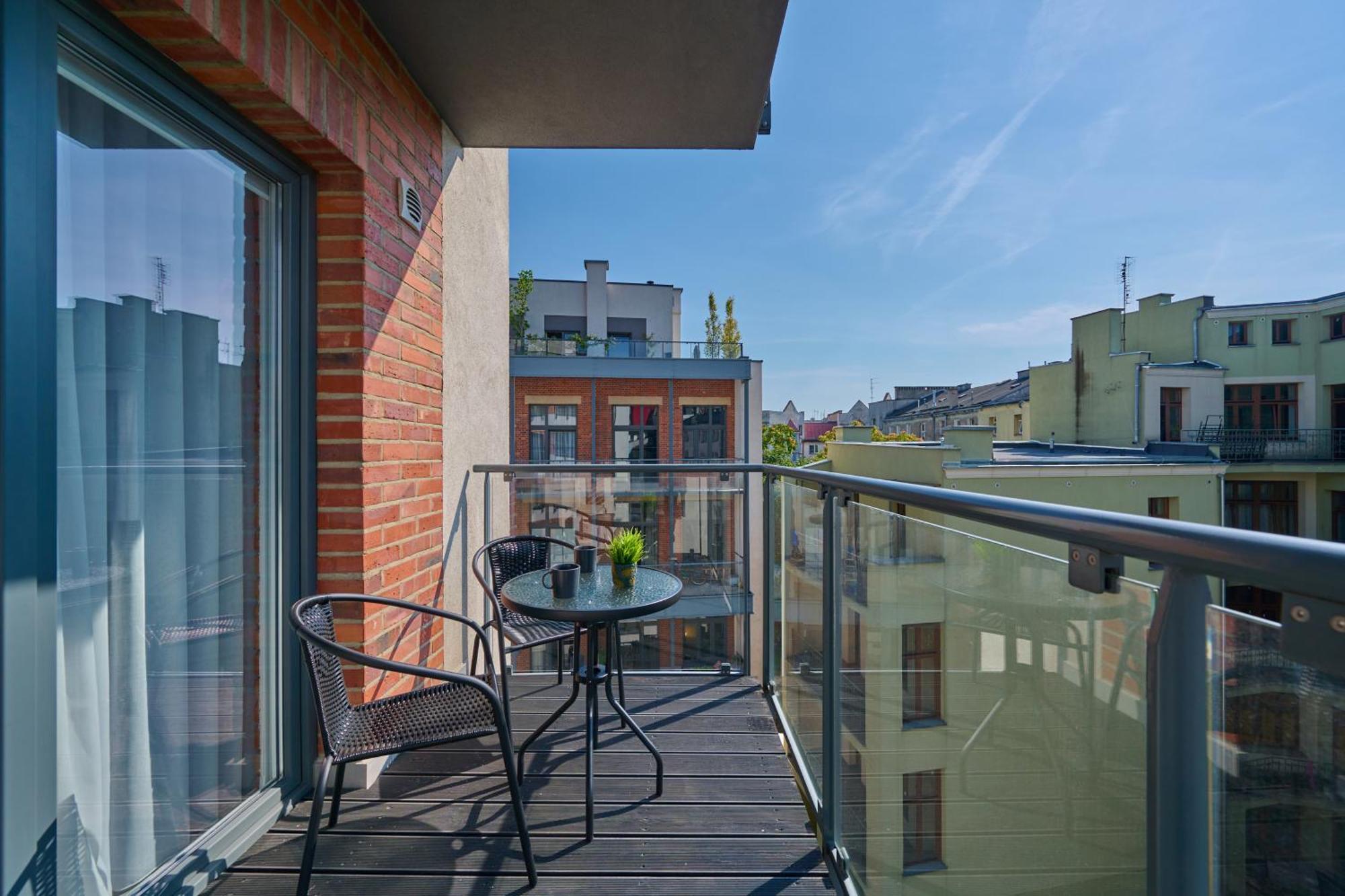 Stylish Kosciuszki Apartaments Near The Market Square With Free Garage Wroclaw By Noclegi Renters Dış mekan fotoğraf