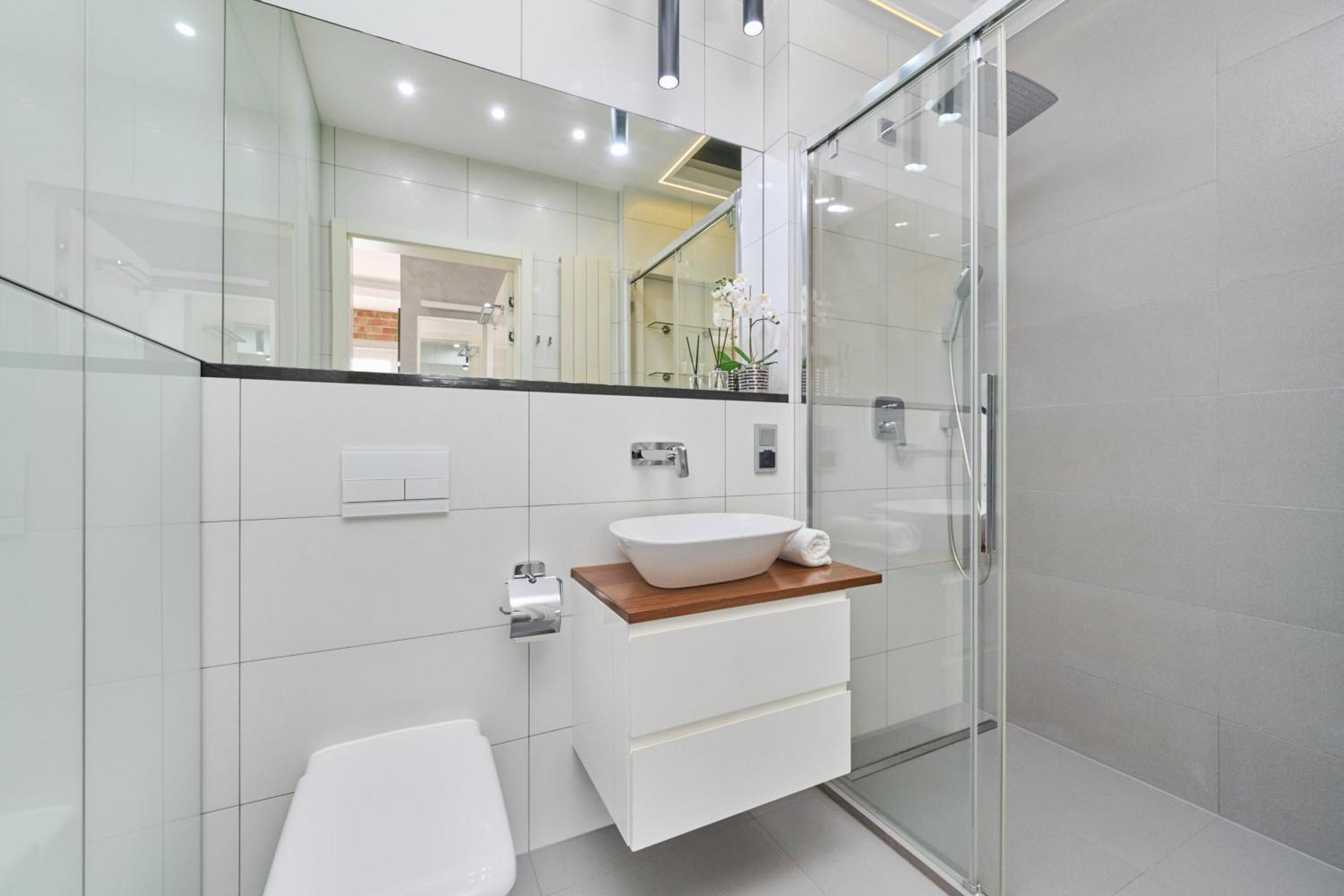 Stylish Kosciuszki Apartaments Near The Market Square With Free Garage Wroclaw By Noclegi Renters Dış mekan fotoğraf