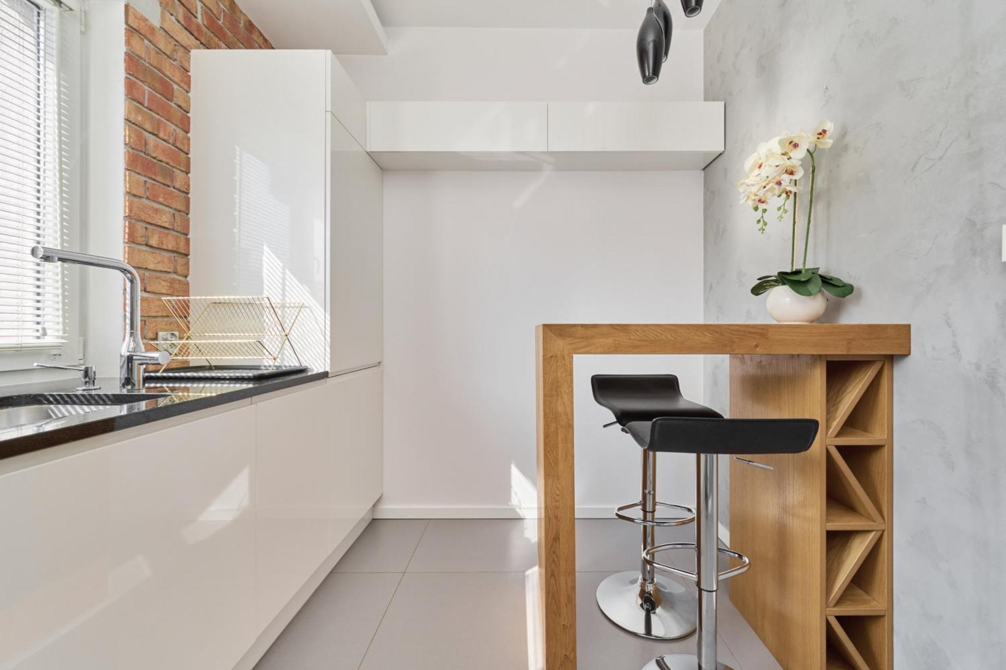Stylish Kosciuszki Apartaments Near The Market Square With Free Garage Wroclaw By Noclegi Renters Dış mekan fotoğraf
